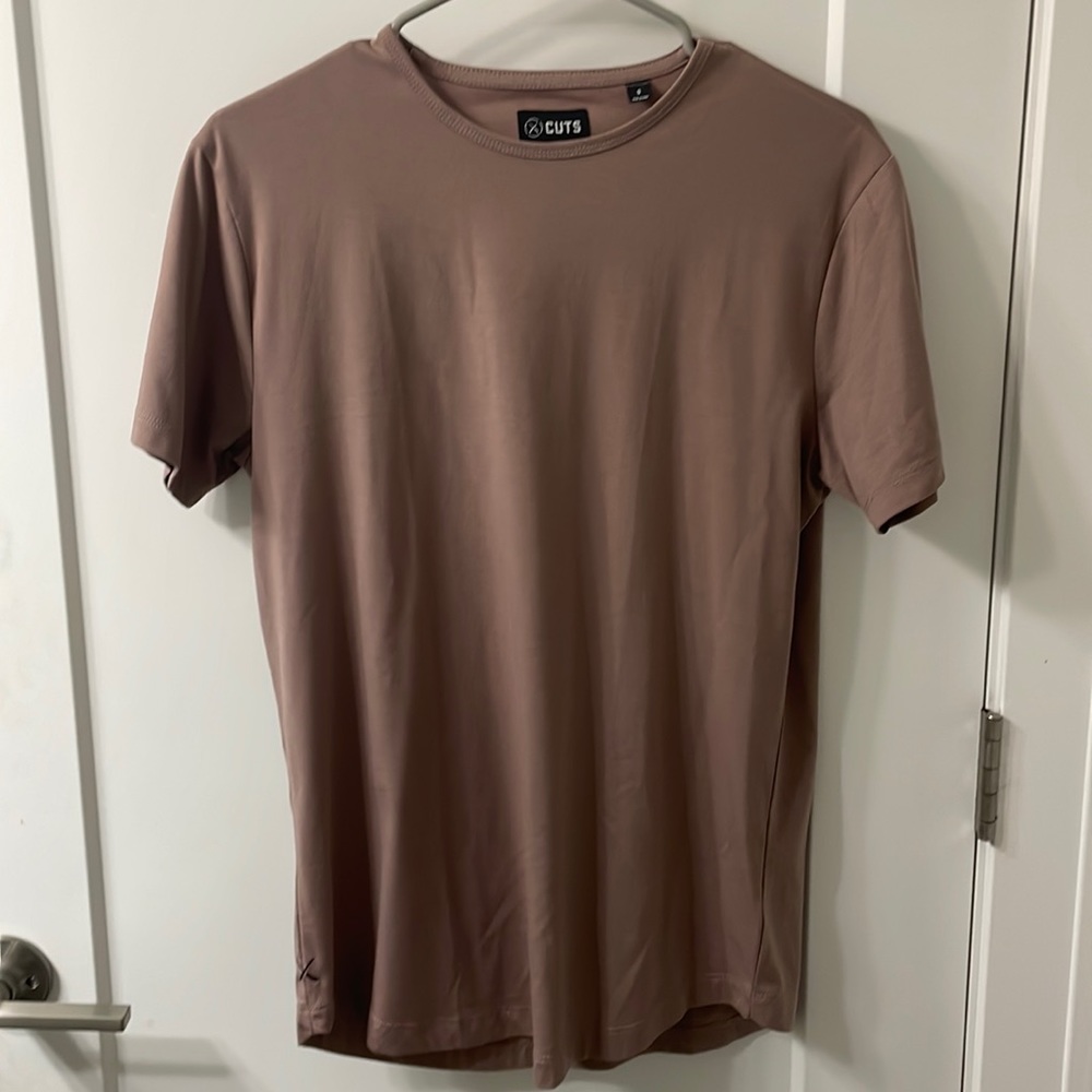 Men’s Cuts Clothing shirt